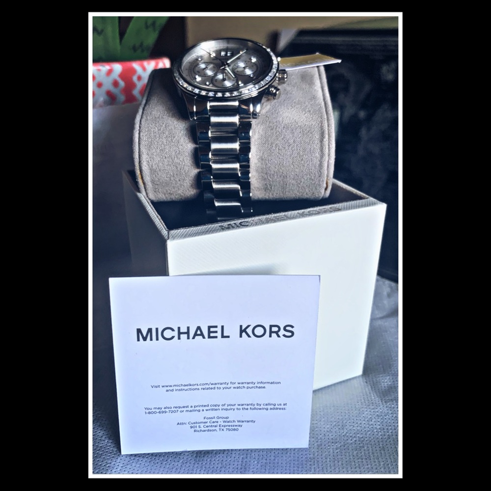 NWT Lux MK Chronograph Watch - Picture 8 of 9